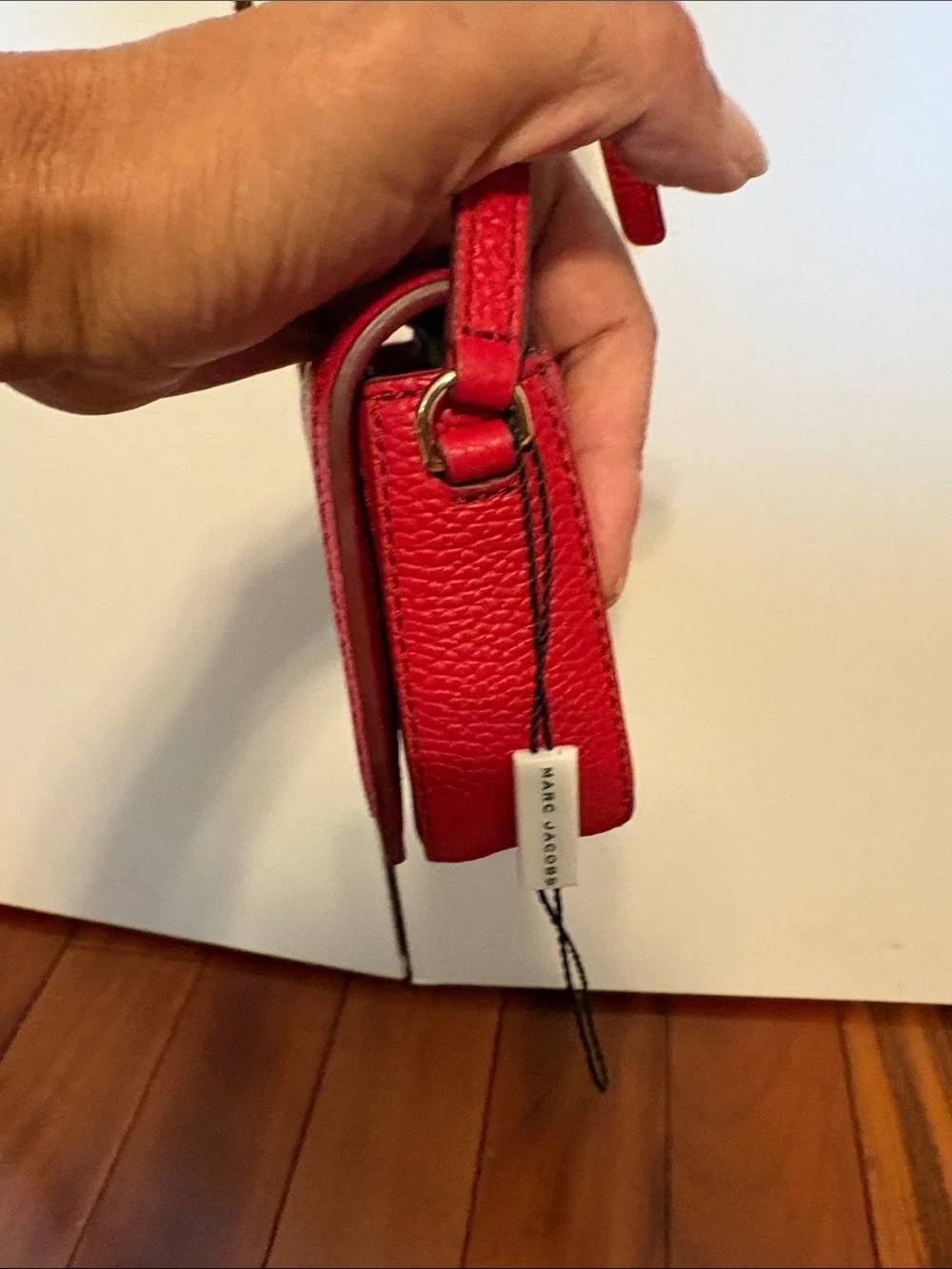 Marc Jacobs Red Pebbled Leather Mini Crossbody with Gold Logo - Picture 5 of 9